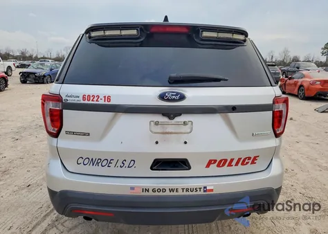 2016 Ford Explorer Police Interceptor z USA, uszkodzony, nr VIN 1FM5K8AT0GGC36474